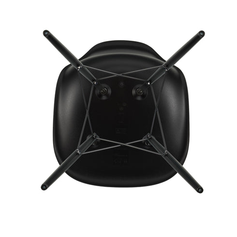 Cadeira Eames em Plástico DSW / Base Maple Preto